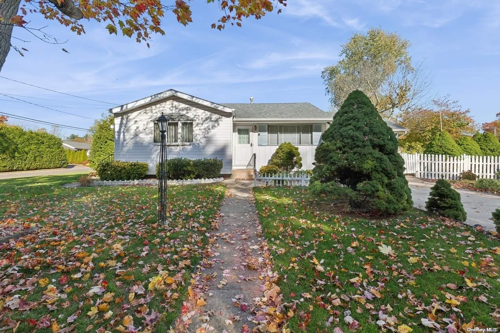 297 Horseblock Road