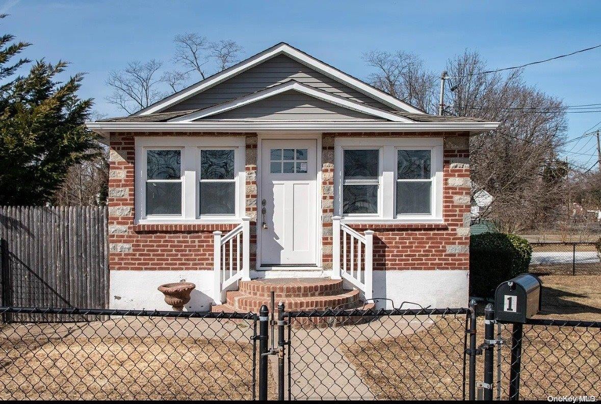 1 Pleasant Avenue