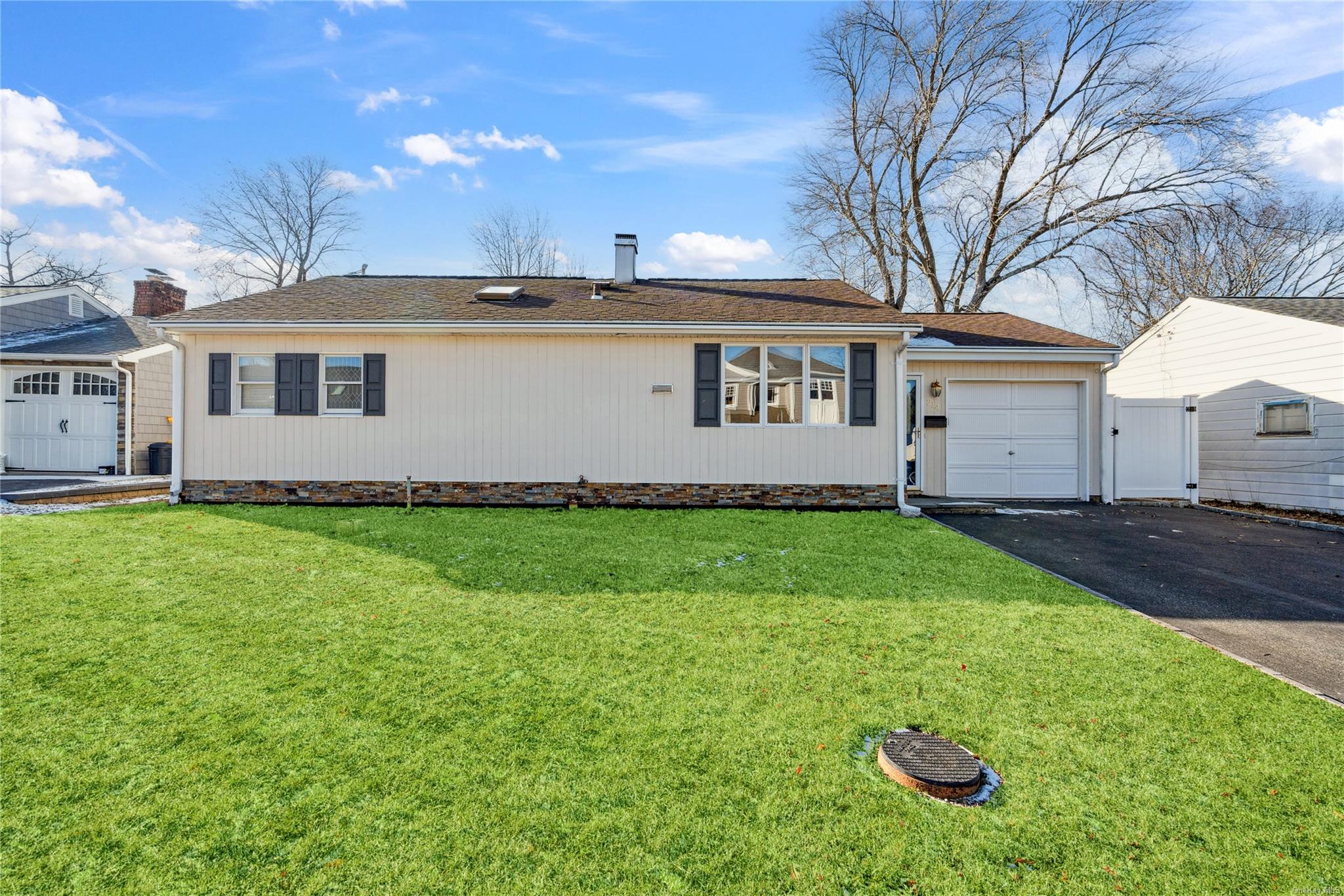 214 Lawrence Lane