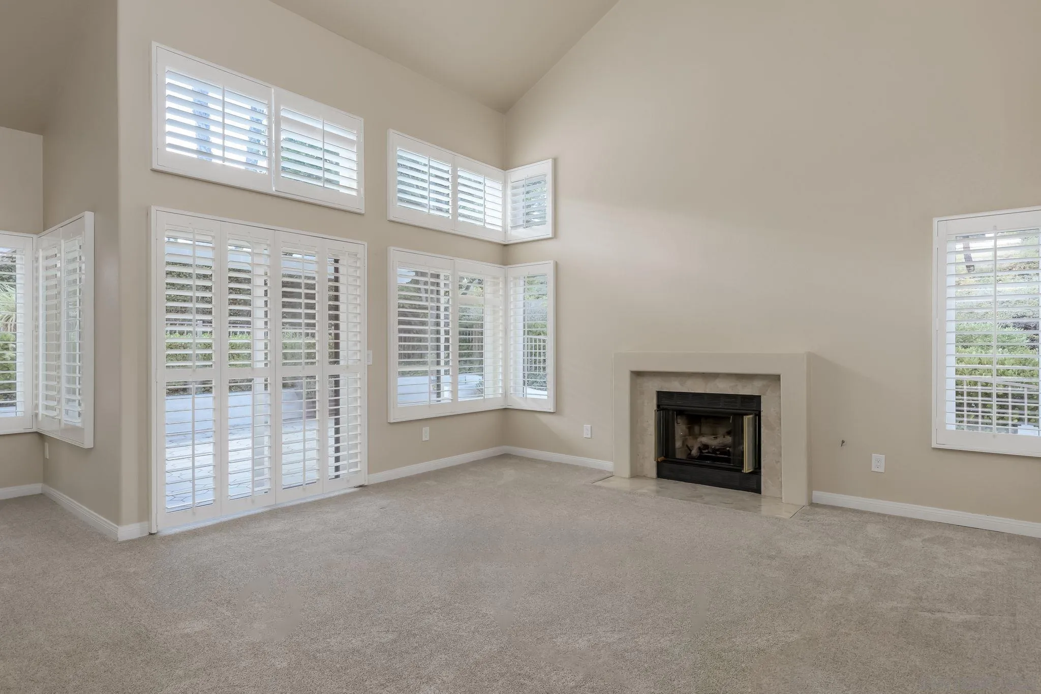 12107 Putting Green Row