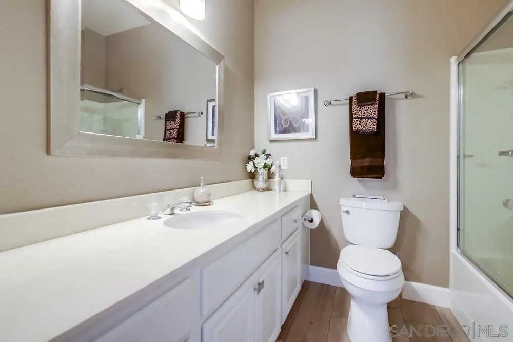 12391 Caminito Vibrante