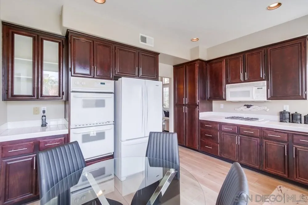 12391 Caminito Vibrante