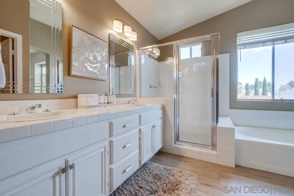 12391 Caminito Vibrante