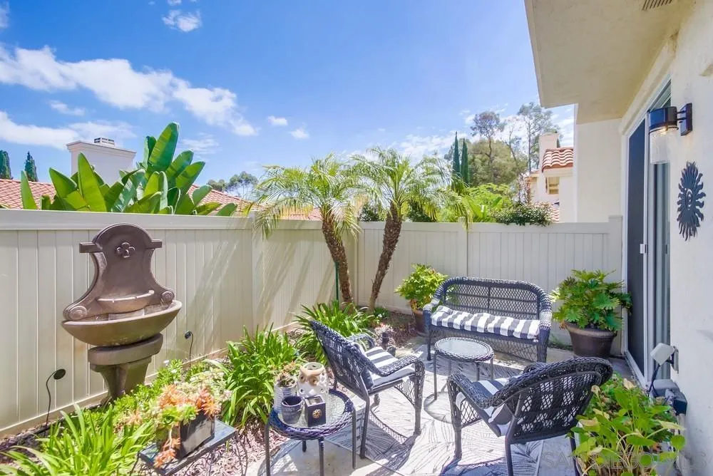 12391 Caminito Vibrante