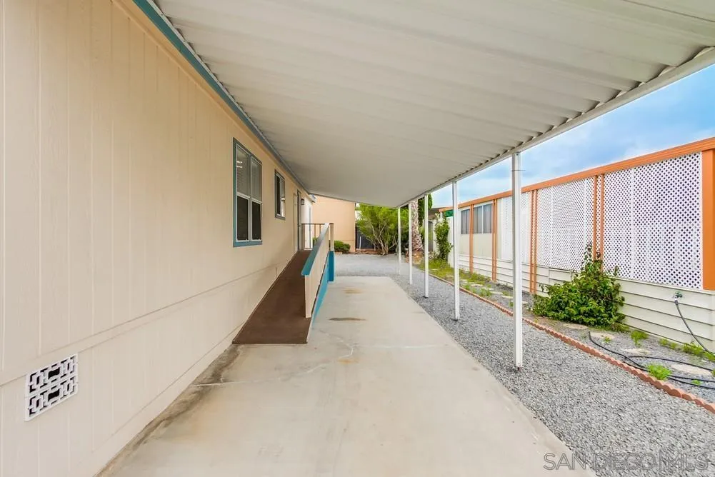 1010 E Bobier Unit 182