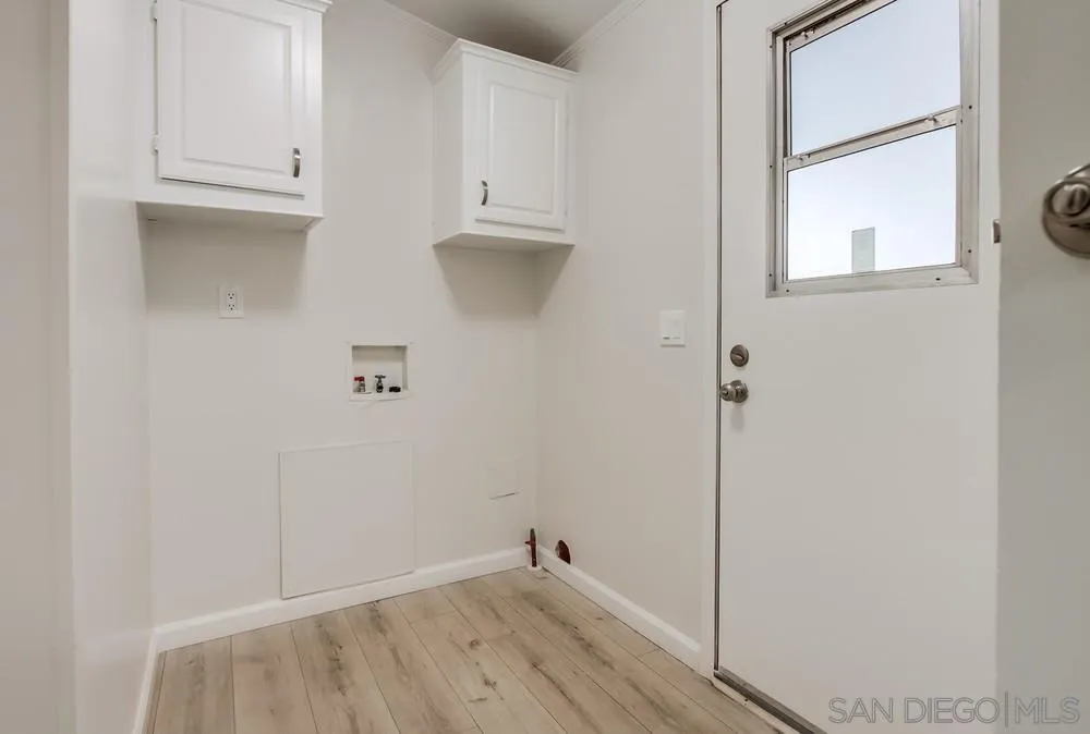 1010 E Bobier Unit 182