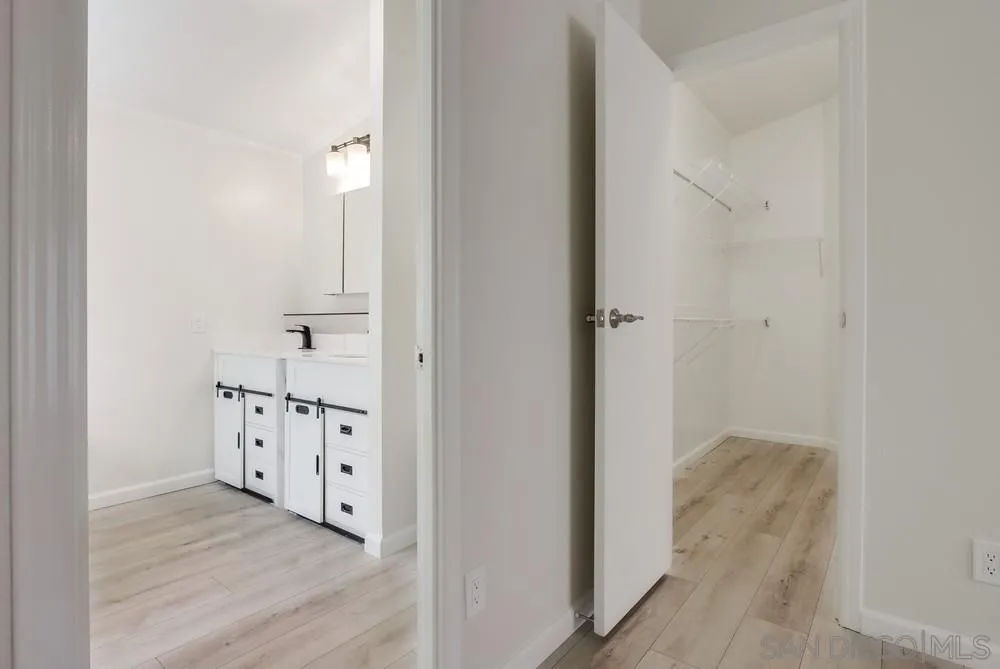 1010 E Bobier Unit 182