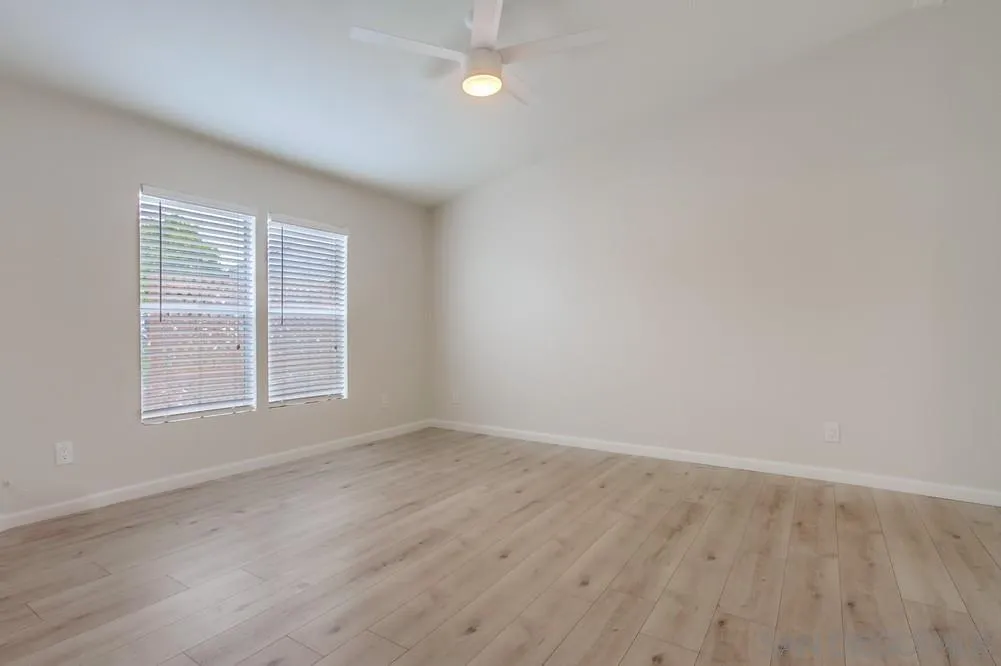 1010 E Bobier Unit 182