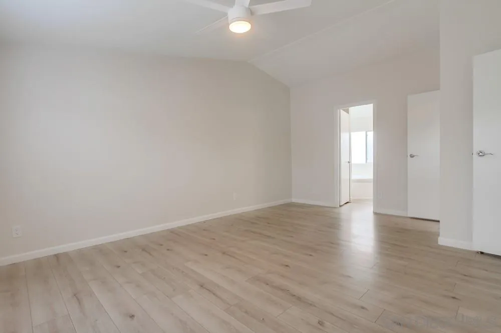 1010 E Bobier Unit 182