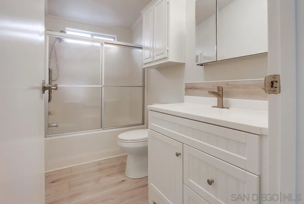 1010 E Bobier Unit 182