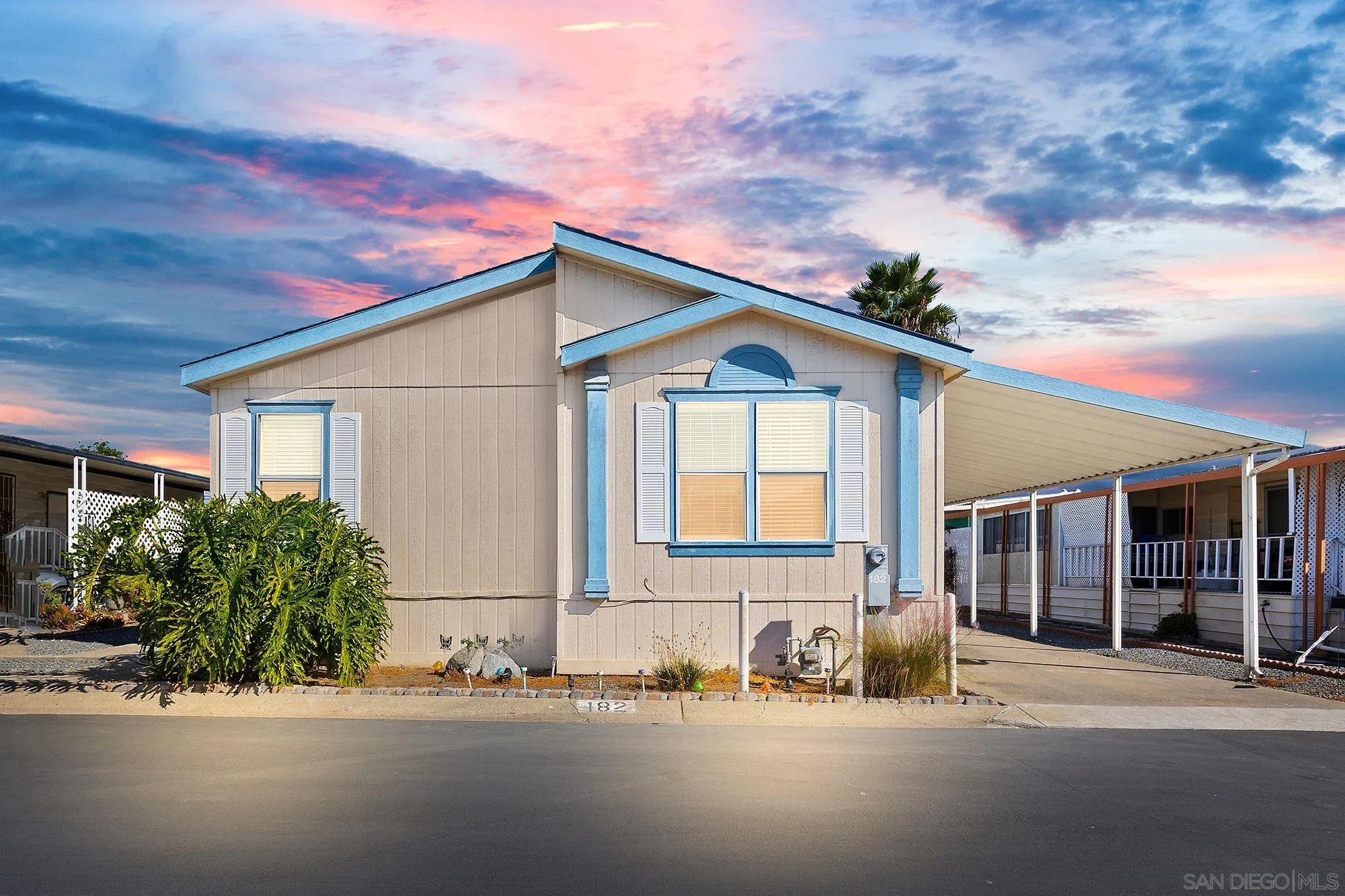 1010 E Bobier Unit 182