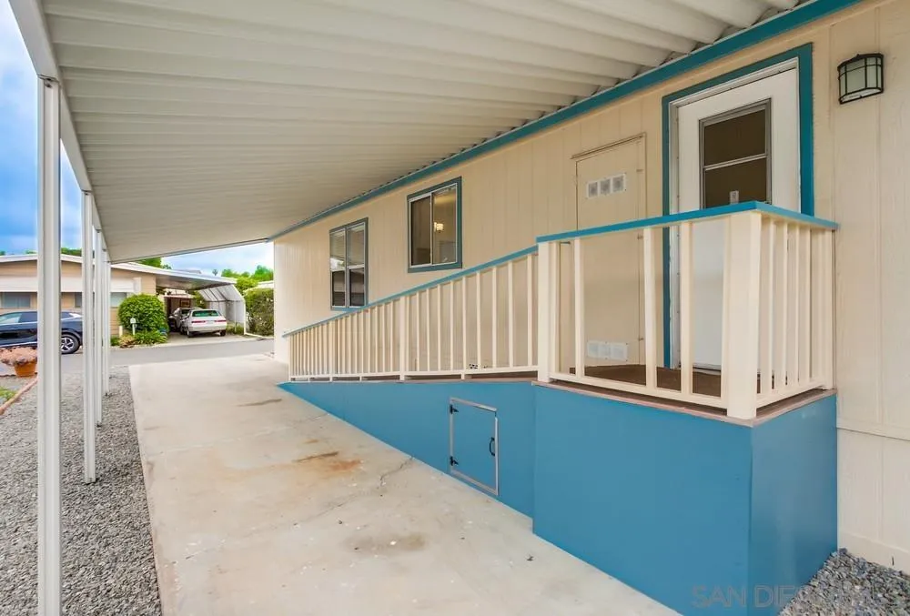 1010 E Bobier Unit 182