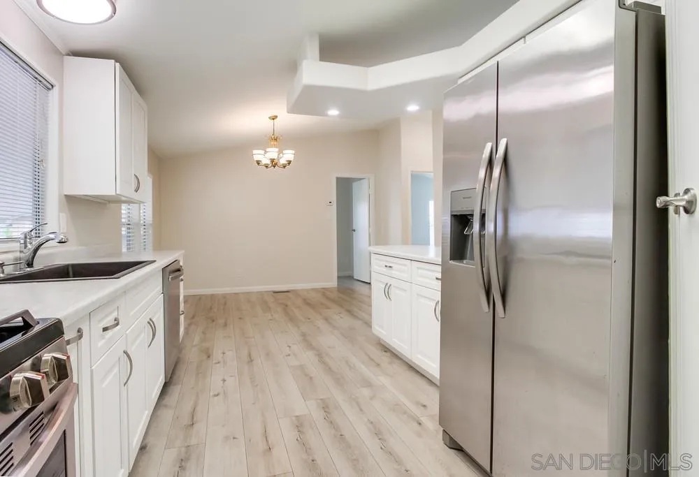 1010 E Bobier Unit 182