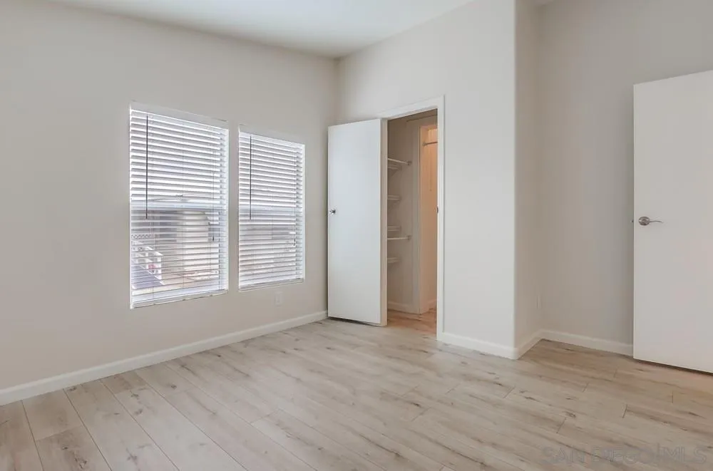 1010 E Bobier Unit 182