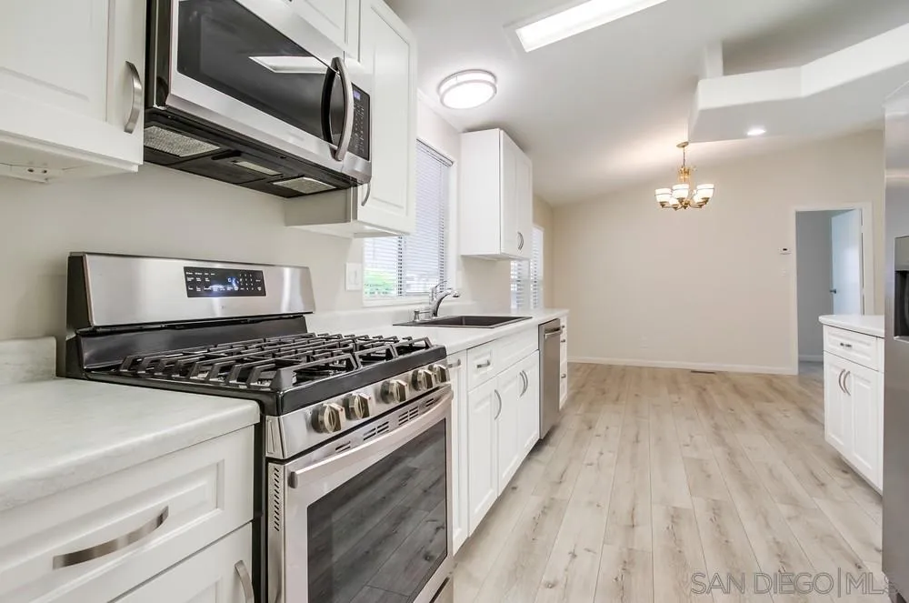 1010 E Bobier Unit 182