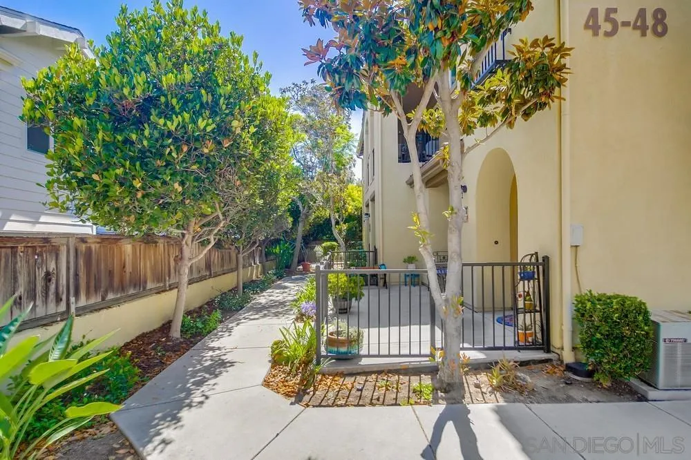 4300 Newton Ave Unit 45