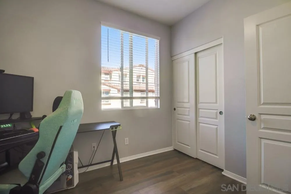 4300 Newton Ave Unit 45