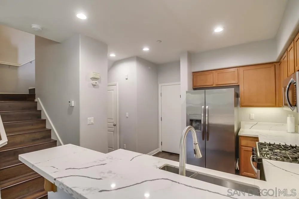 4300 Newton Ave Unit 45