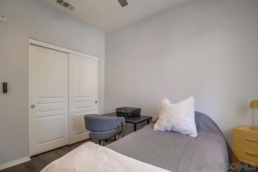 4300 Newton Ave Unit 45