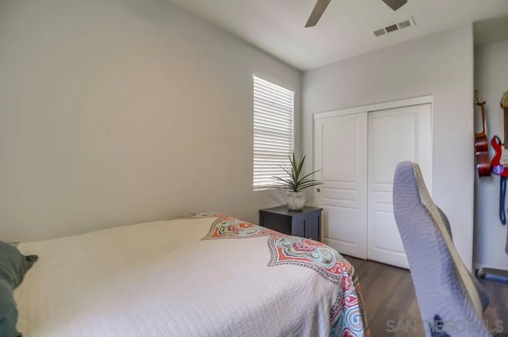 4300 Newton Ave Unit 45