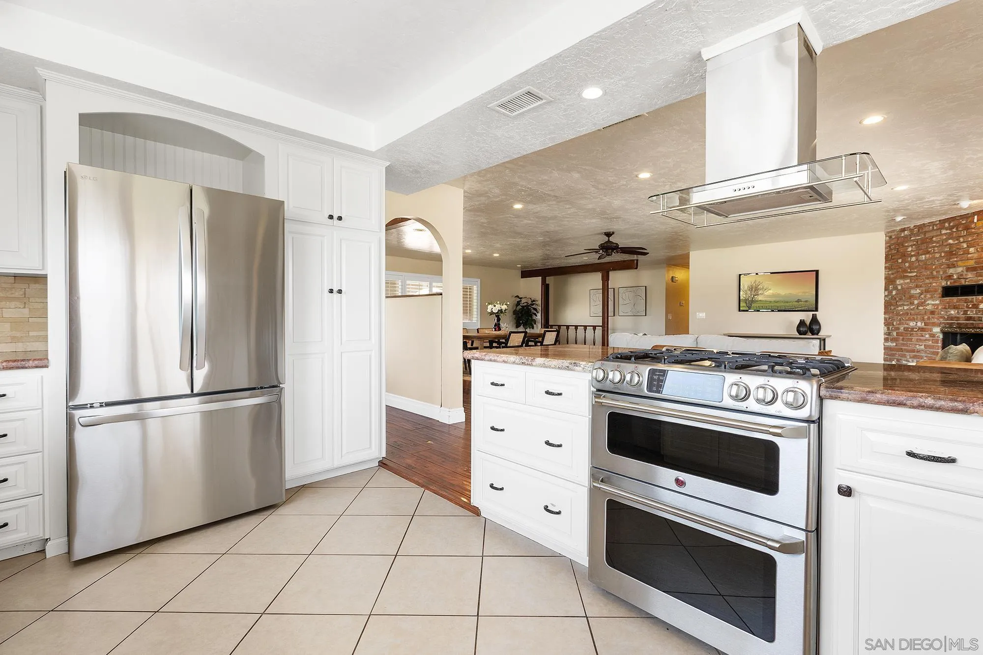 14505 Victoria Estates