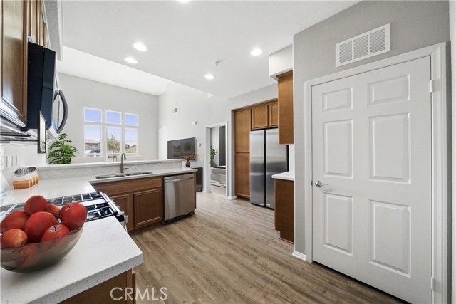 986 Coriander Drive # 304