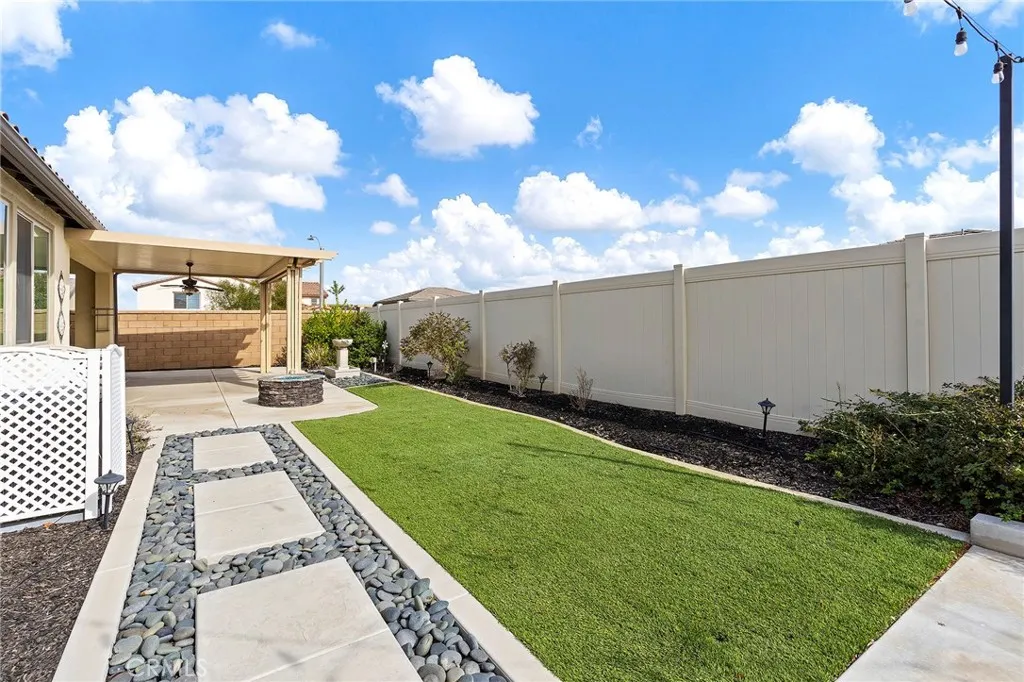 34806 Wind Poppy Way