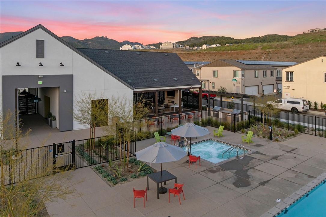 35104 Lemongrass Lane