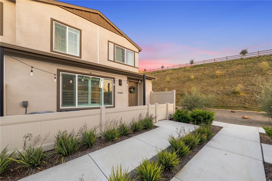 35104 Lemongrass Lane