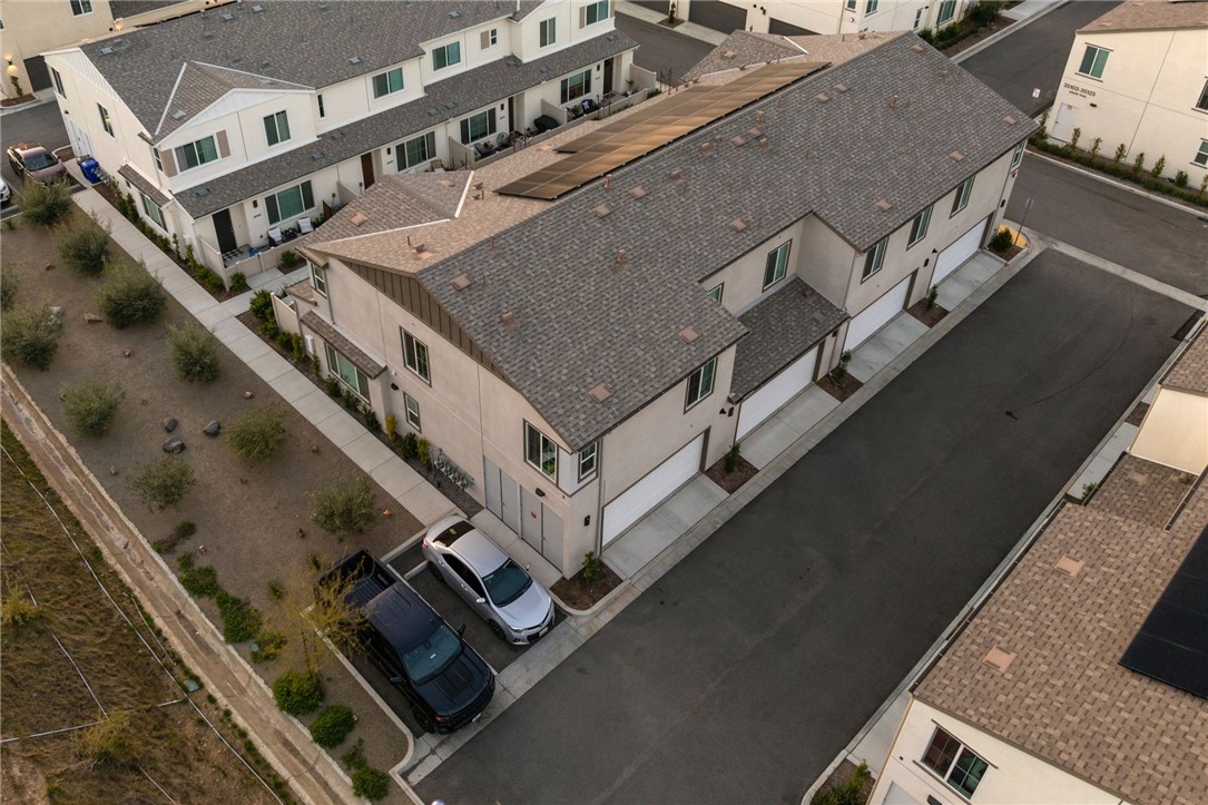 35104 Lemongrass Lane