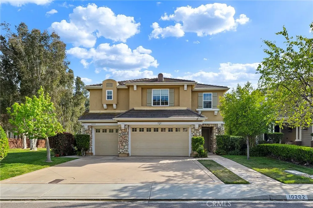 10202 Pinecastle Street