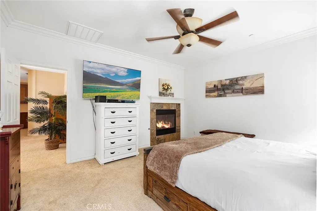 10202 Pinecastle Street