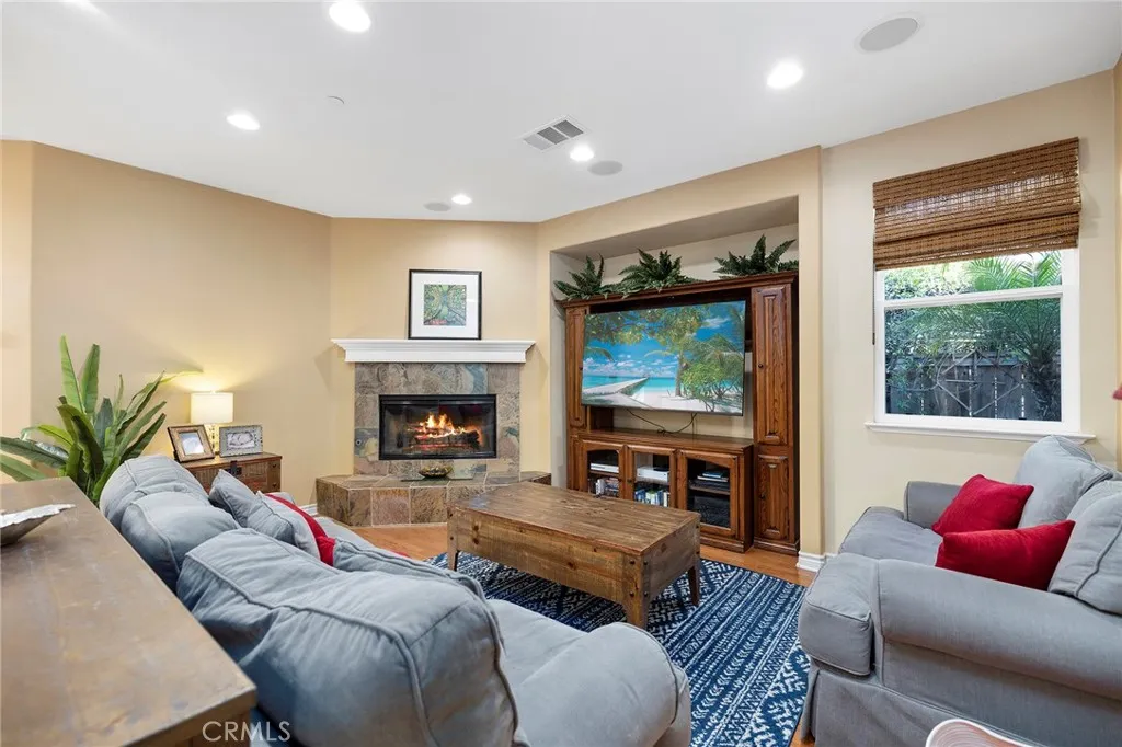 10202 Pinecastle Street