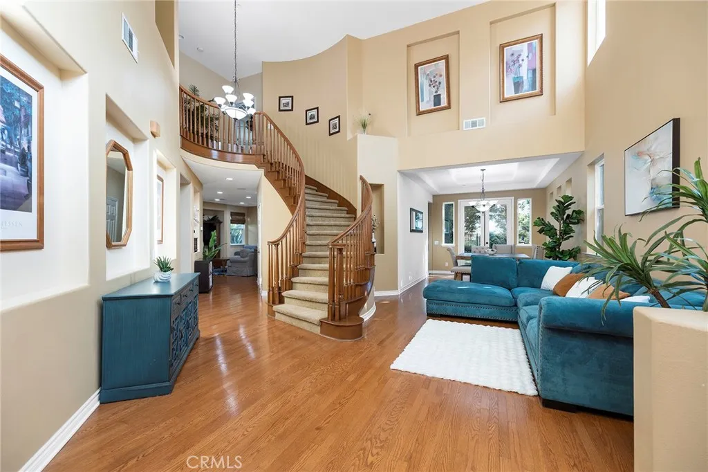 10202 Pinecastle Street