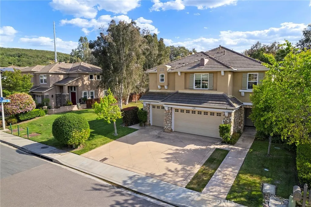 10202 Pinecastle Street