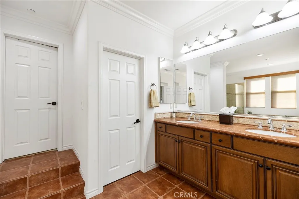 10202 Pinecastle Street