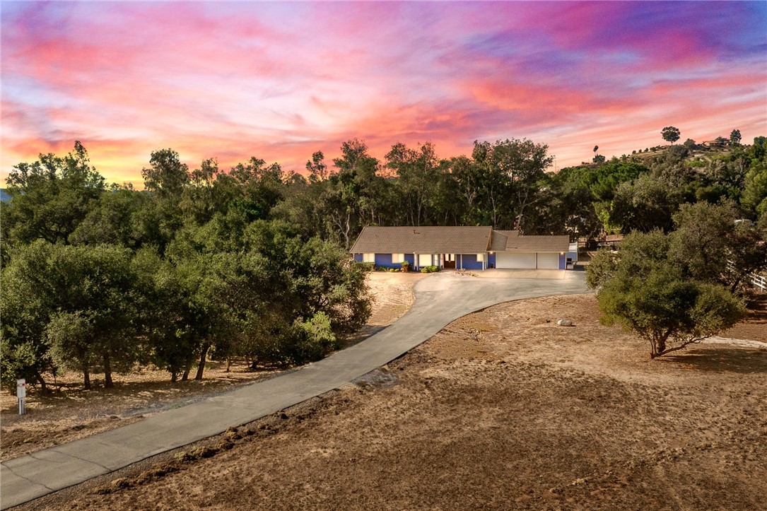 13952 Oakwood Glen Place