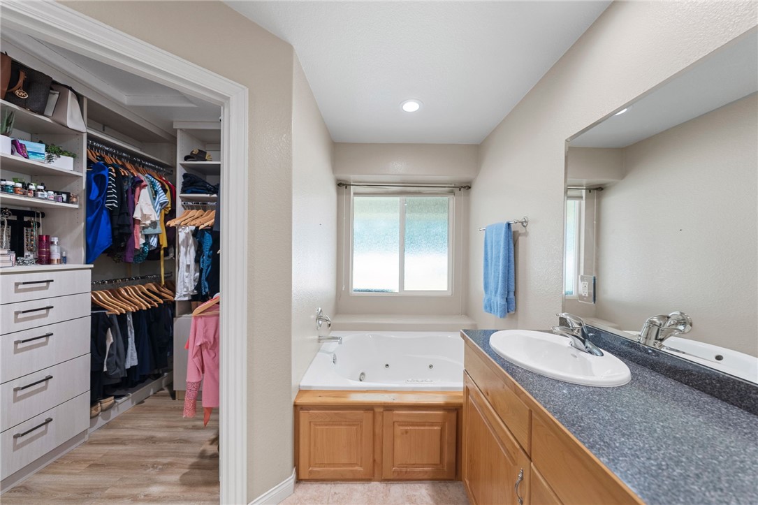 13952 Oakwood Glen Place