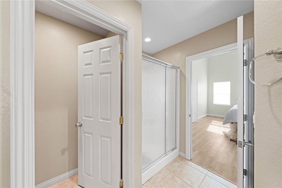 13952 Oakwood Glen Place