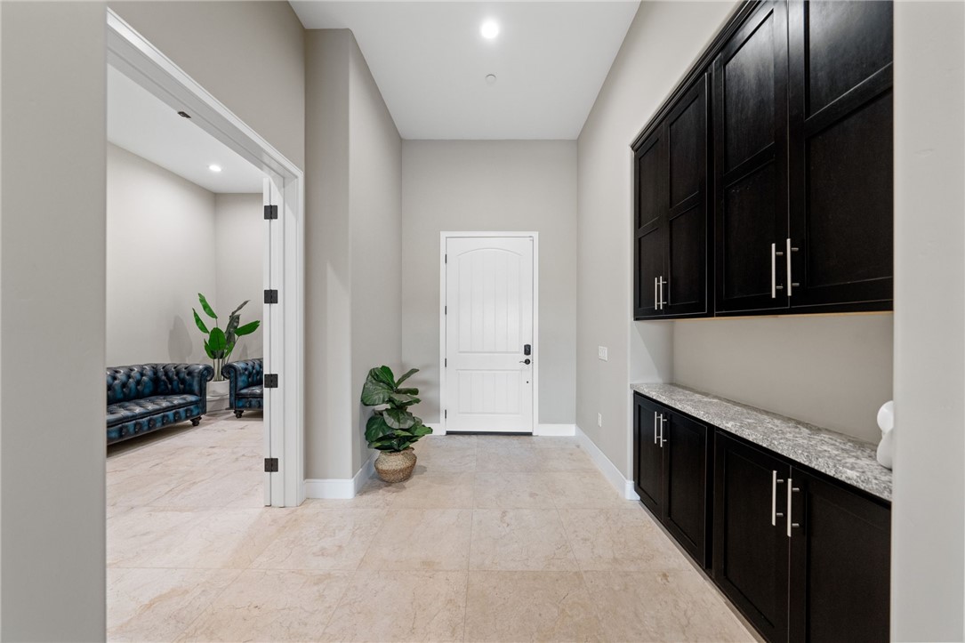 43714 Mountain Run Circle