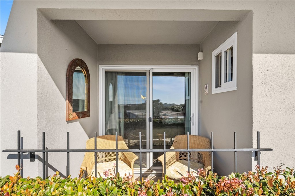 3839 Vista Campana S 47