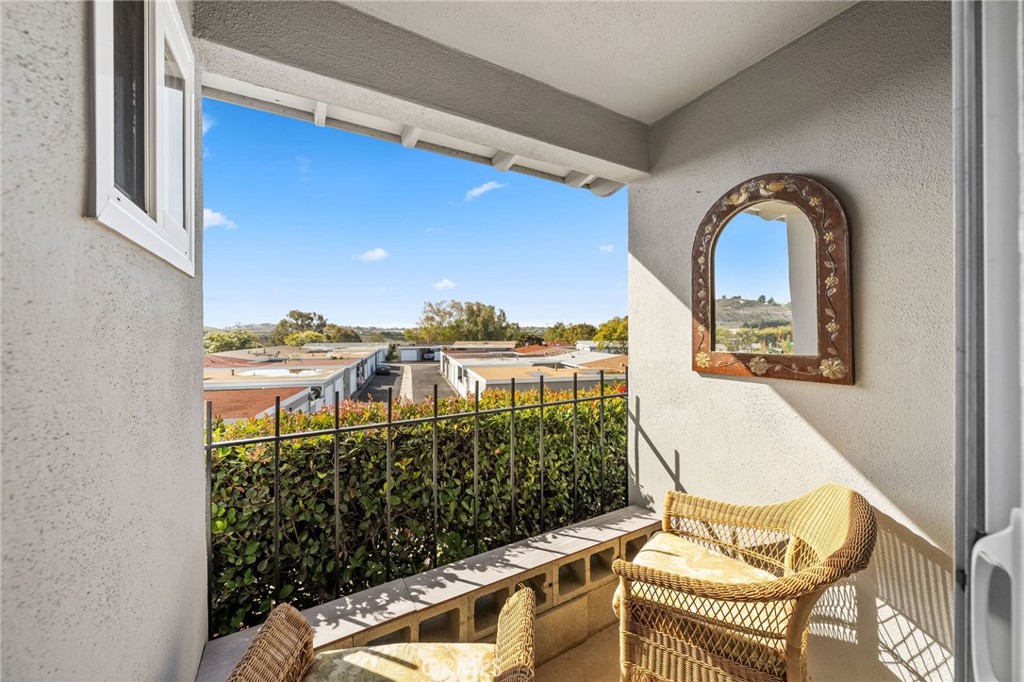 3839 Vista Campana S 47