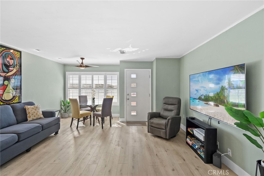 3839 Vista Campana S 47