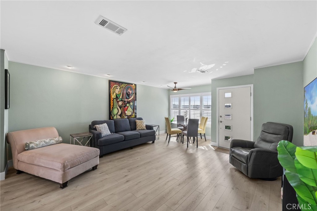 3839 Vista Campana S 47