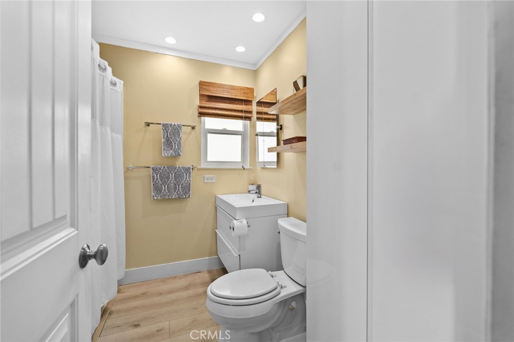 3839 Vista Campana S 47