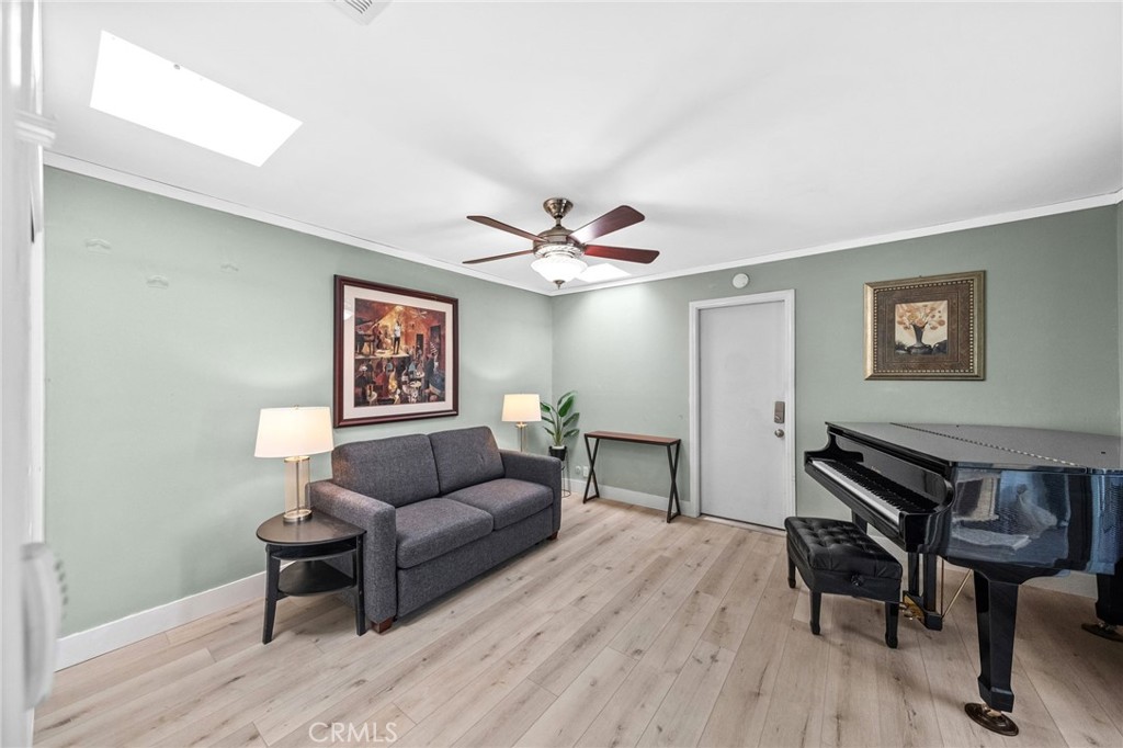 3839 Vista Campana S 47