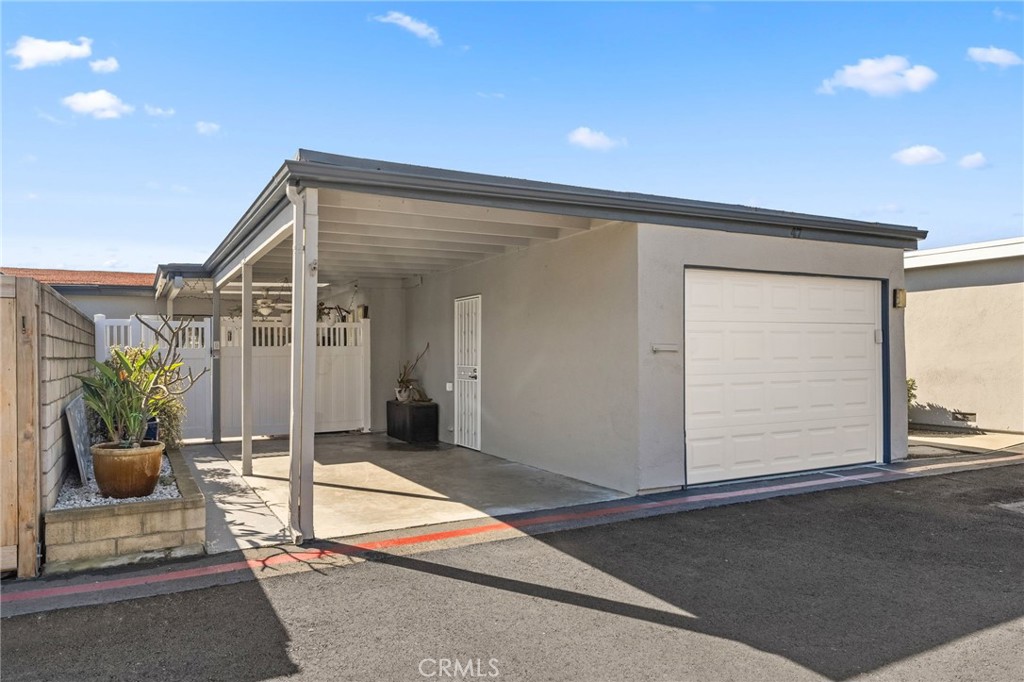 3839 Vista Campana S 47