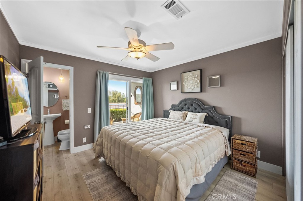 3839 Vista Campana S 47