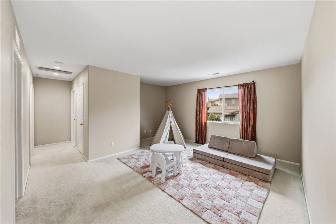 23376 Caliente Springs Avenue