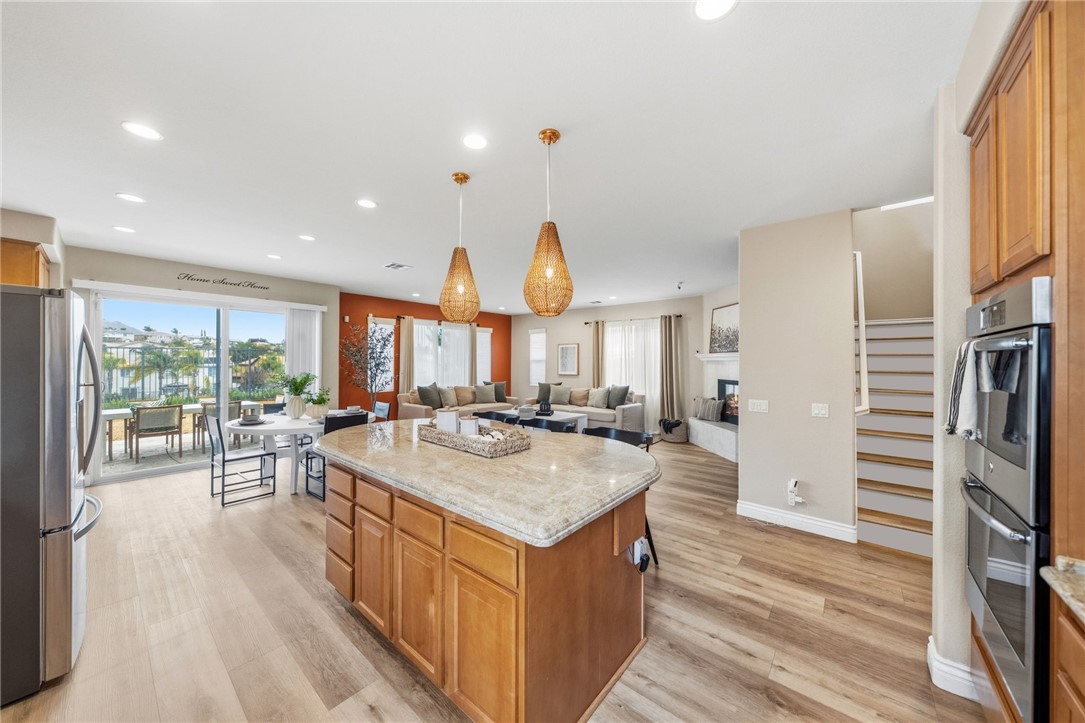 23376 Caliente Springs Avenue